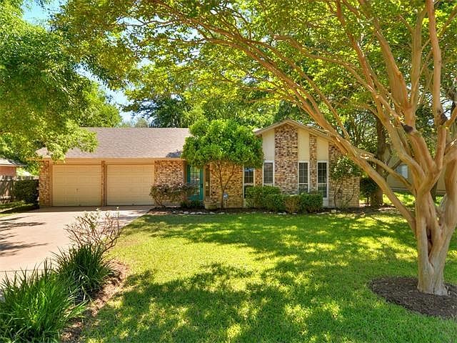 Great curb appeal!