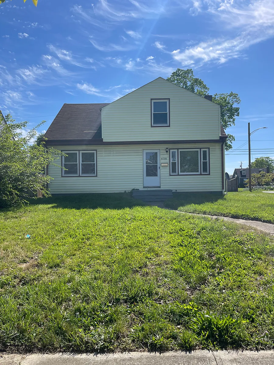 Building Photo - 636 S Ashburton Rd