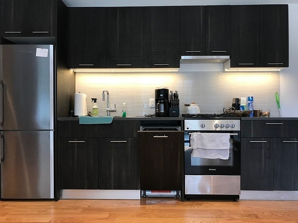 1st image of 159 Meserole St #602