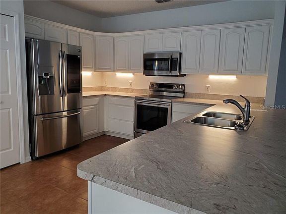 2nd image of 2531 Jasmine Trace Dr