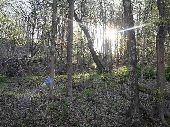 525 Millbrook Road, Port Ewen, NY 12417