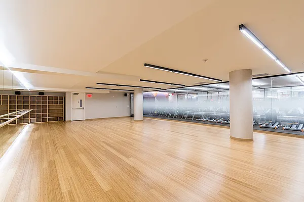 Rented by Bond New York | media 10