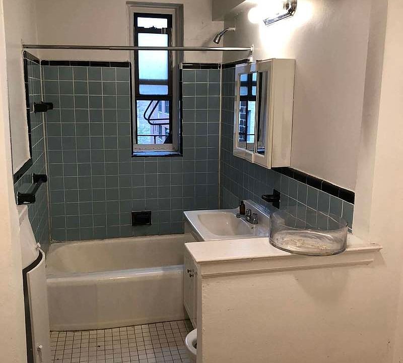 2nd image of 580 W 215th St #5D