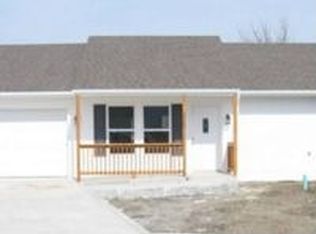 1006 Lathrop Ct, Cameron, MO 64429