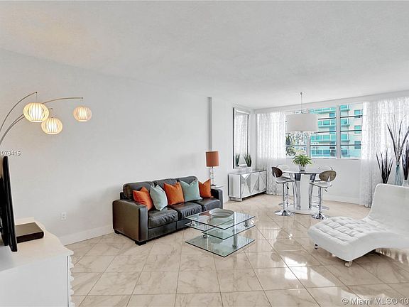 5th image of 800 West Ave #Penthouse 06