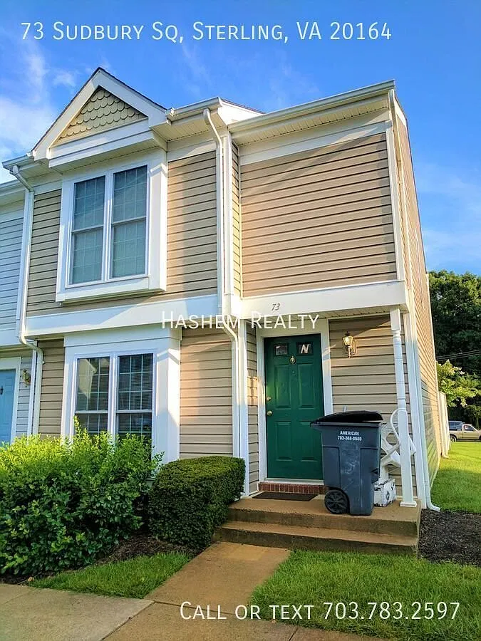 Great Location 3 Bedroom End Unit in Sterling, VA! — Photo 2