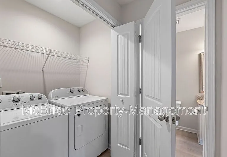 959 Madrid Ct — Photo 8