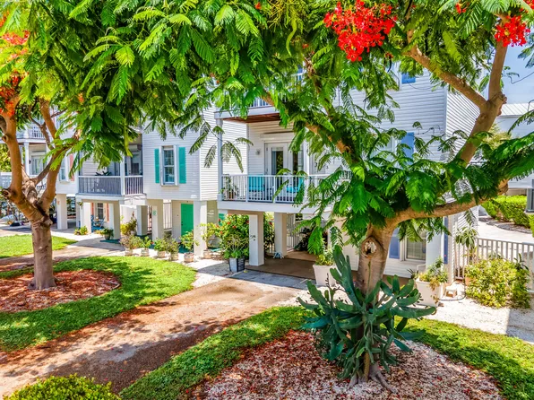 330 24th St, Marathon, FL 33050