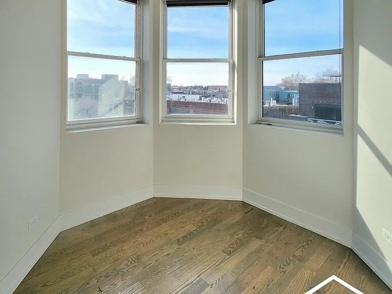 837 N Wolcott Ave #4 — Photo 5