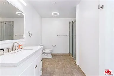 949 S Manhattan Pl #303 — Photo 20