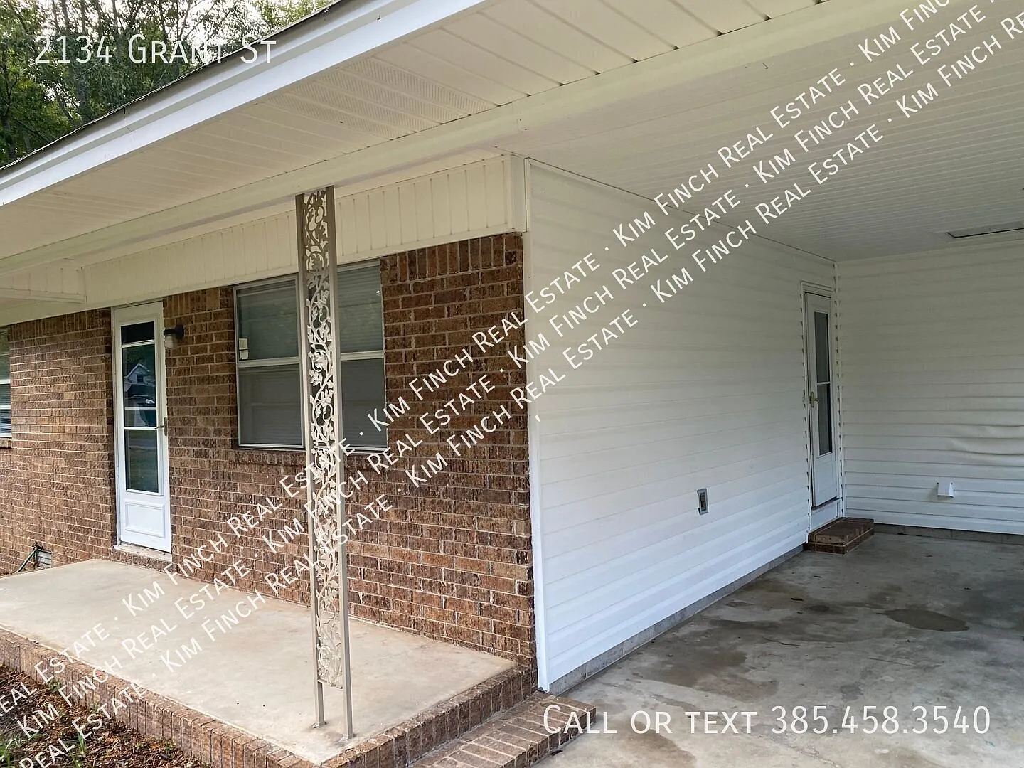 Newly remodeled 3 bedroom home in Malvern with HUGE perfect lot — Photo 2