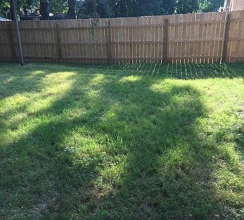 5th image of 224 Armstrong Pl