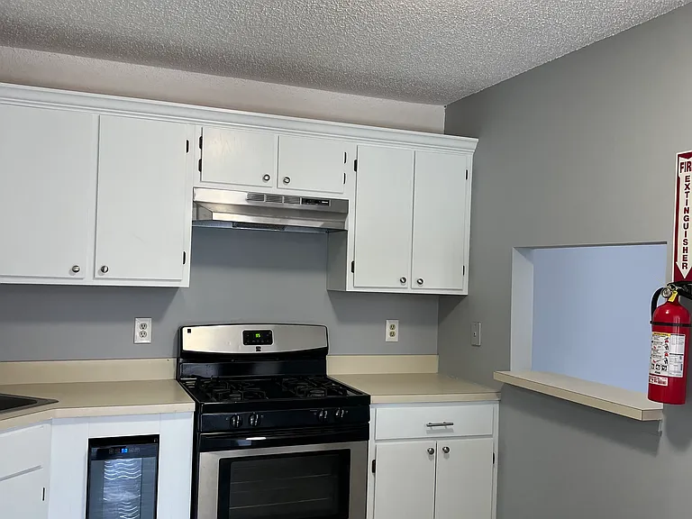 260 Robertson Way #260 — Photo 2