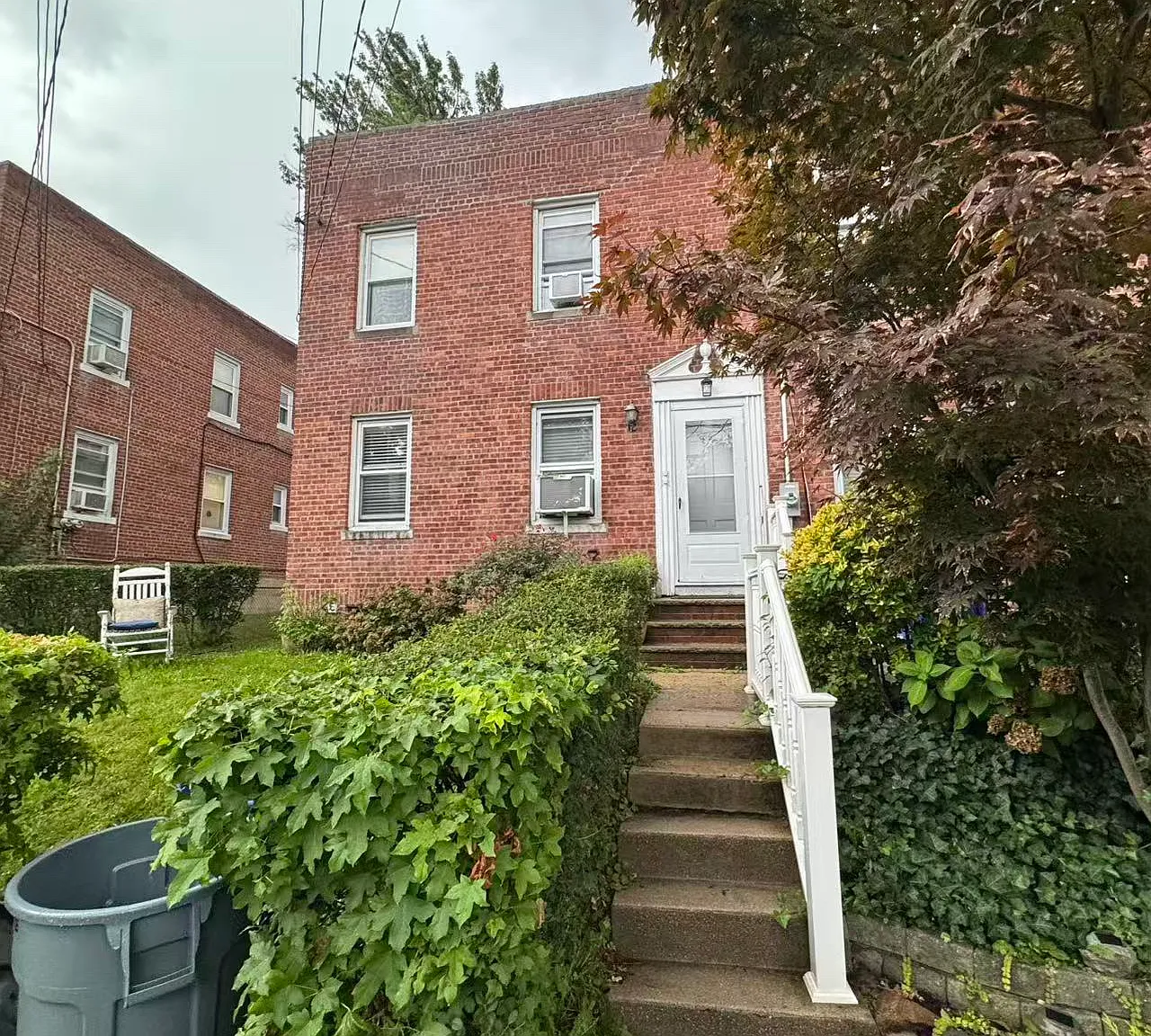 3 bed, $2,500 — Photo 1