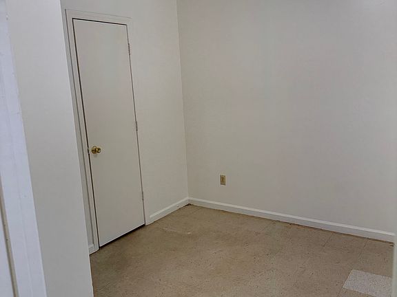 bedroom with closet