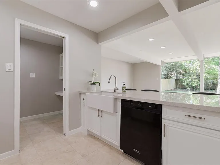 12902 Traviata Dr — Photo 8