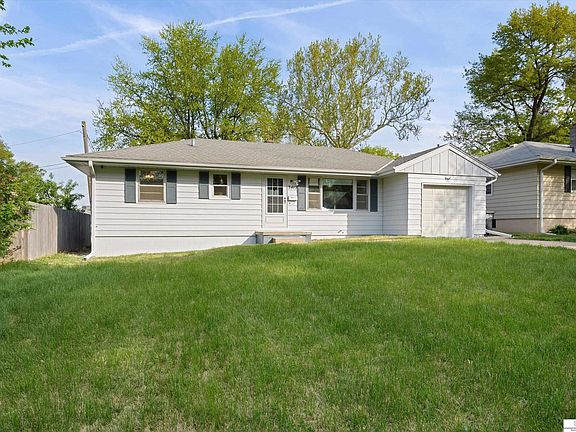 3rd image of 3412 S 81st Ave