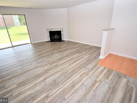 4th image of 116 Water Fountain Way Unit 103