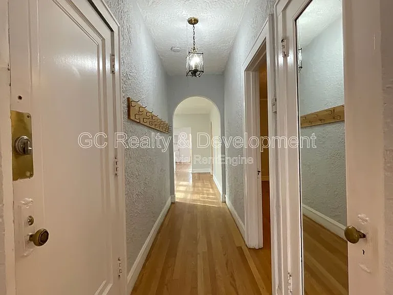 7512 N Claremont Ave #2 — Photo 10