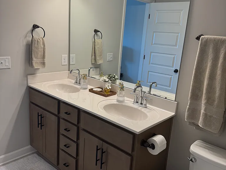 236 Mansfield Dr — Photo 15