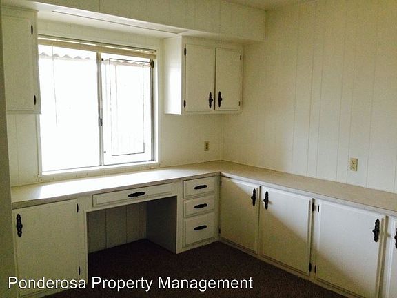 5th image of 556 Lodgeview Dr