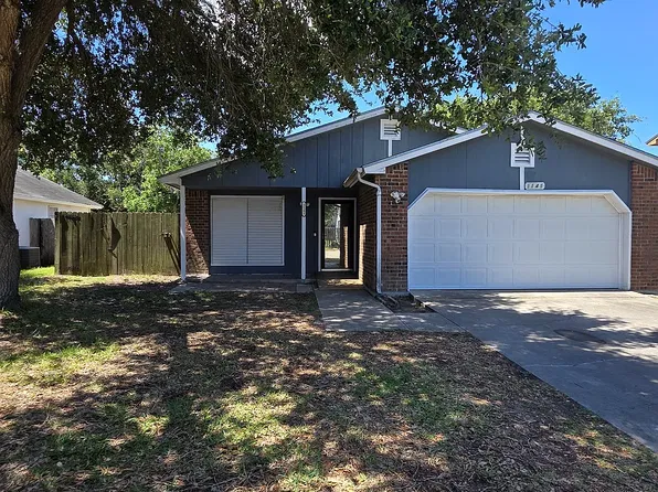 1141 Selkirk Dr, Corpus Christi, TX 78418