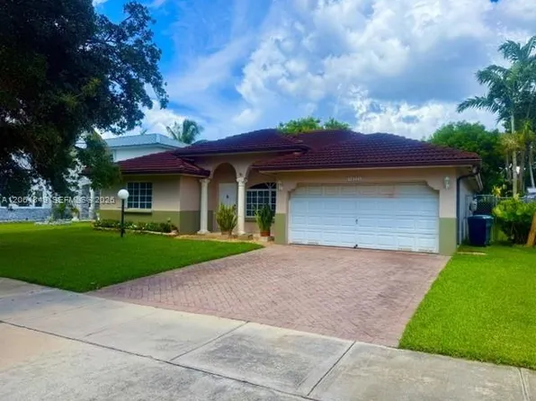 18223 SW 149th Pl, Miami, FL 33187