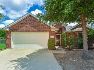 1305 Cattle Crossing Dr, Fort Worth, TX 76131