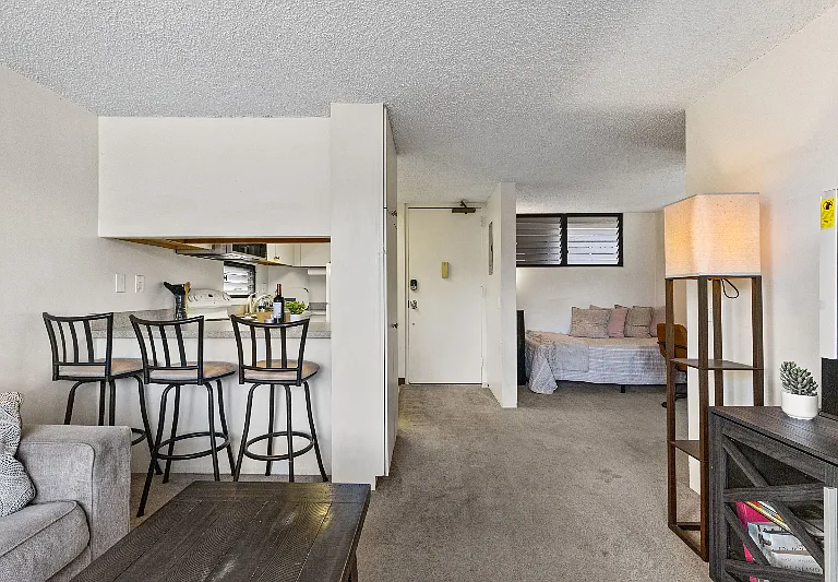 909 Coolidge St #301 — Photo 9
