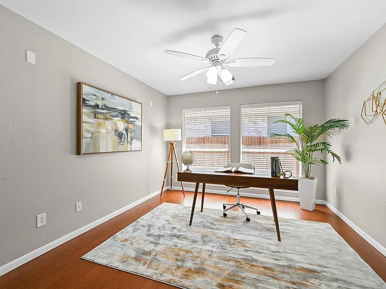 905 Hunters Creek Dr — Photo 6