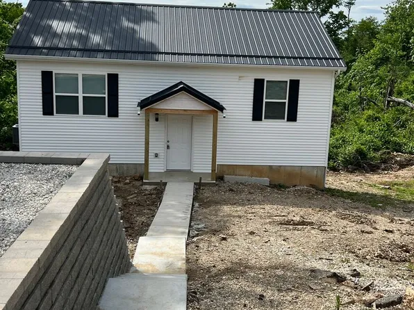 203 Baker St, Villa Ridge, MO 63089