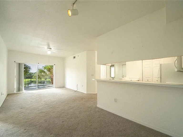 6400 Aragon Way #303 — Photo 7