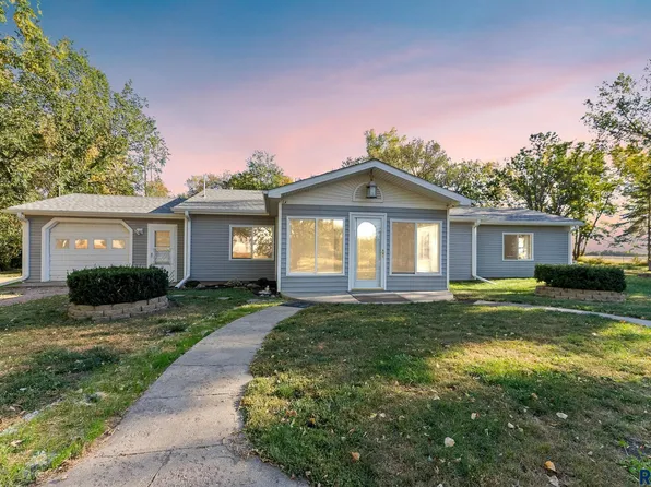 46792 241st St, Colman, SD 57017