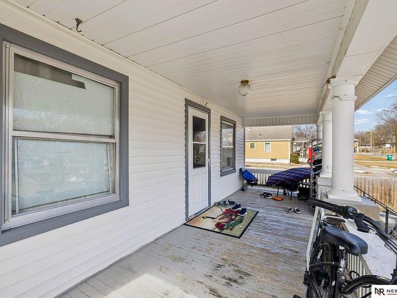 4th image of 833 S 29th St