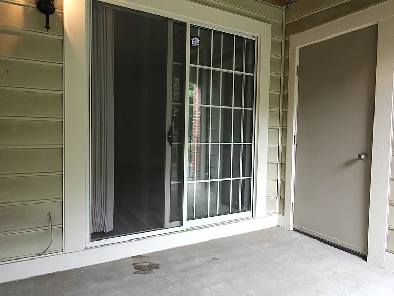 1100 Quaker Hill Dr #127 — Photo 21