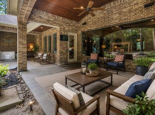 26123 E Crown Crossing Dr, Montgomery, TX 77316