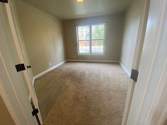 4th image of 19791 Hollygrape St