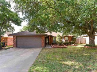 5309 Long Leaf Dr, Wichita Falls, TX 76310