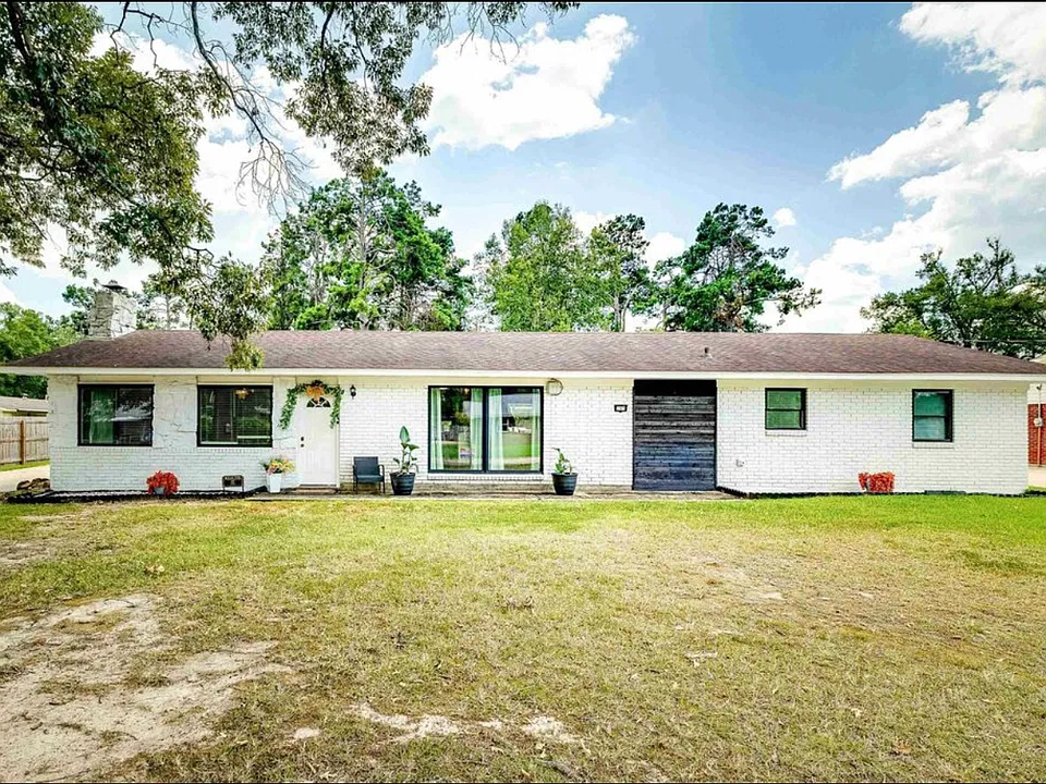103 Pineway Dr