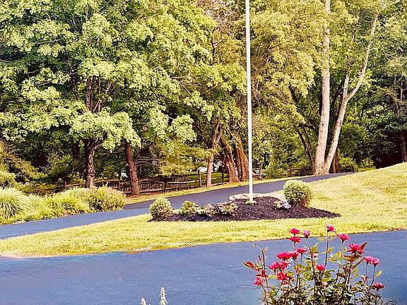 4th image of 3050 Aquetong Rd