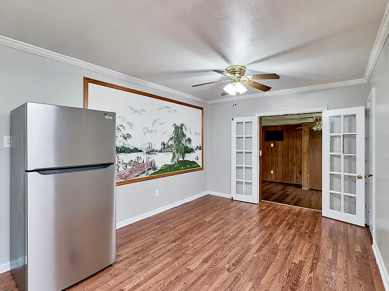 10900 Saint Boniface Ln — Photo 7
