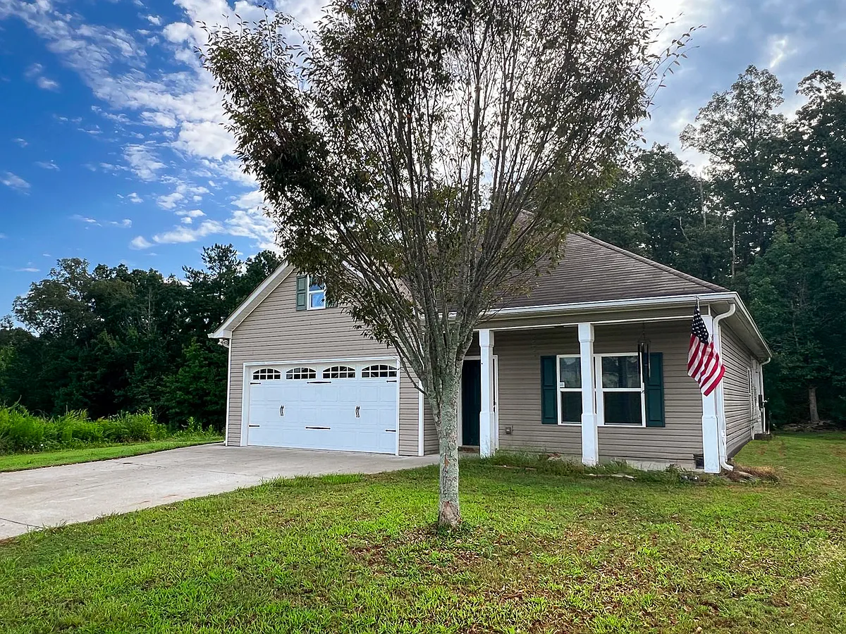 Building Photo - 160 Wagon Trail Cir