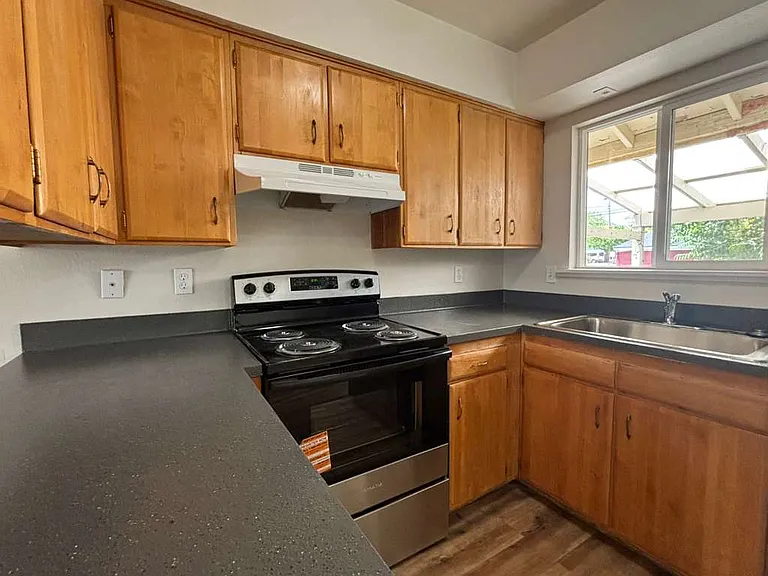 320 North St #330 — Photo 7