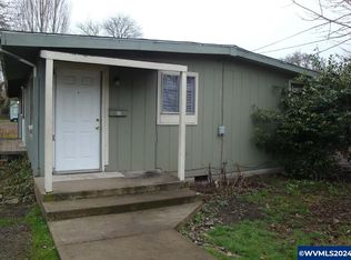 155 Hiatt St, Lebanon, OR 97355