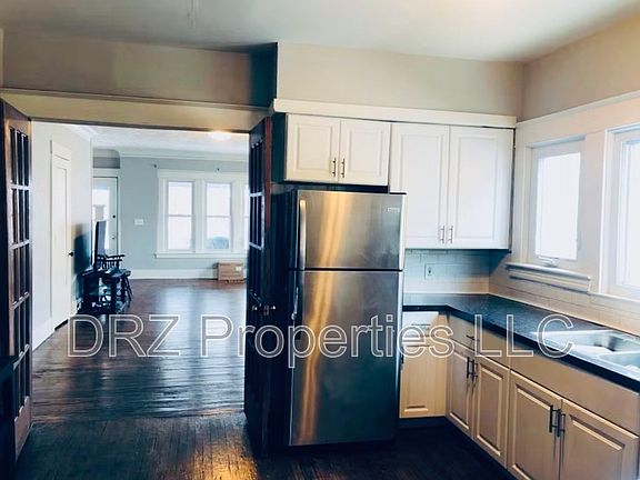 2nd image of 1017 Bridge St NW
