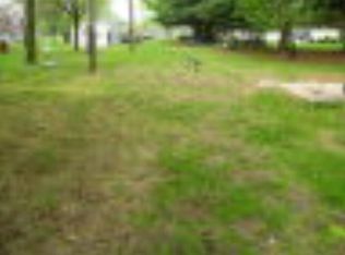 379 W Robinwood Ct, Monticello, IN 47960