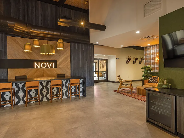 Novi at Lowry — Photo 6