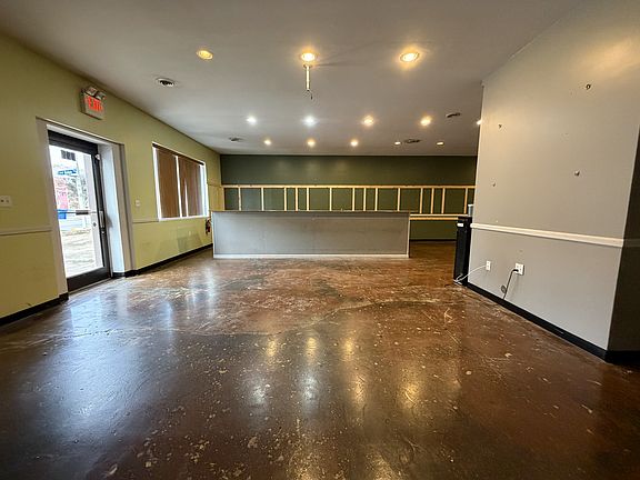 3rd image of 312 9th St #1