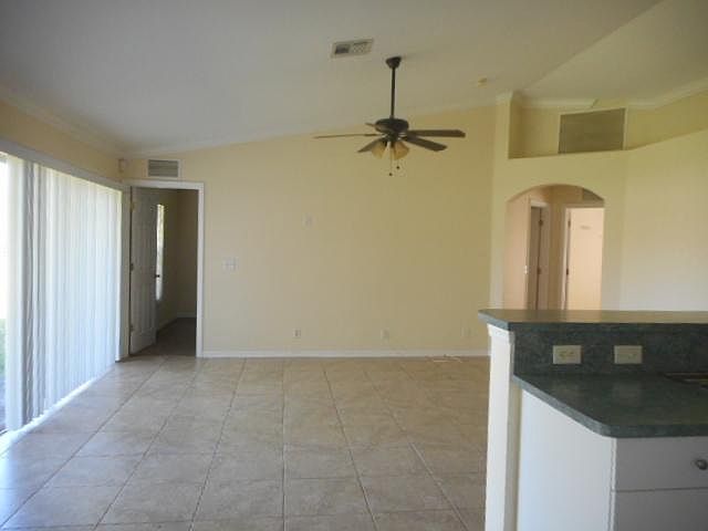 1st image of 1435 SE 11th Ter