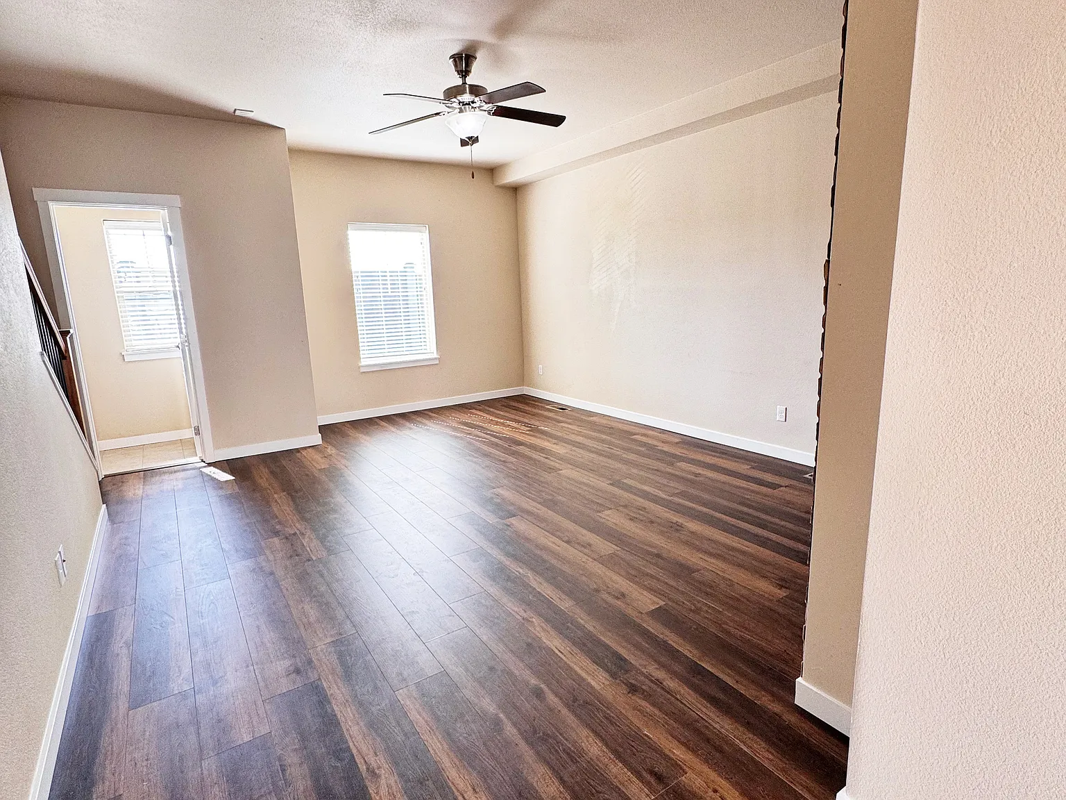 3 bed, 1340 sqft, $2,000 — Photo 3